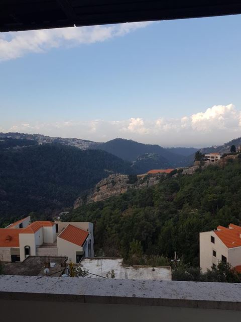 فيلا للبيع في جعيتا، كسروان - صورة 2