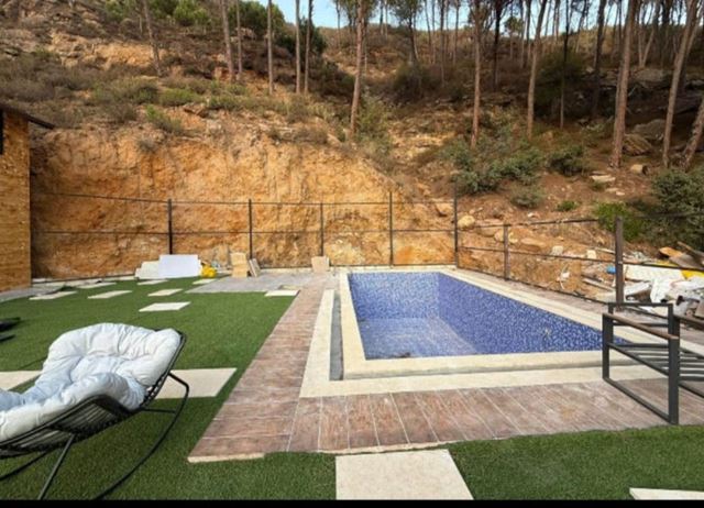 Chalet with a pool for sale in Kfar Matta, Aley