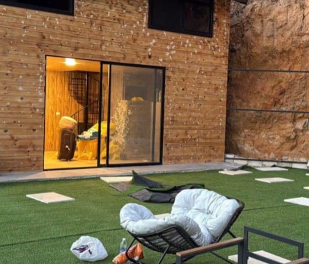 Chalet with a pool for sale in Kfar Matta, Aley - photo 3