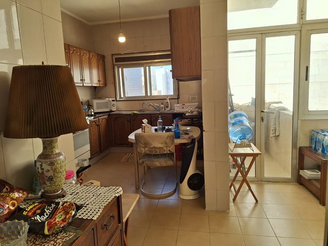 Sea-view apartment for sale in Ramlet El Bayda, Beirut - photo 2