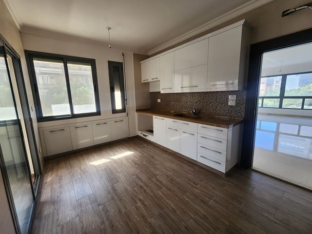 Apartment for sale in Badaro, Beirut - photo 3
