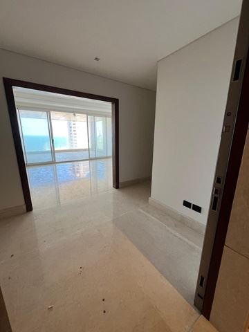Sea-view apartment for sale in Rawche, Beirut - photo 3