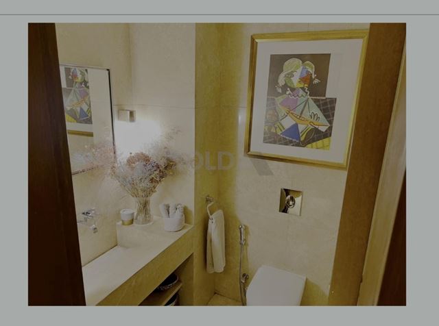 Apartment with a pool for sale in Ain el mrayseh, Beirut - photo 2