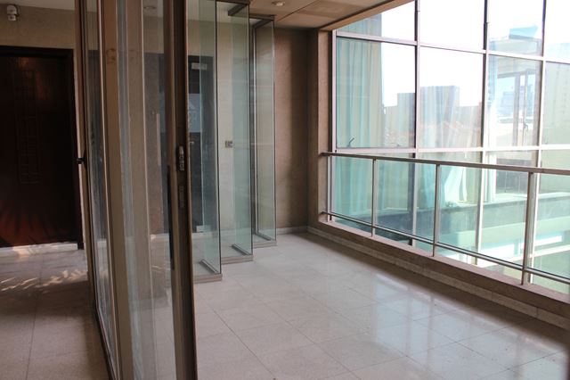 Office for sale in Adlieh, Beirut