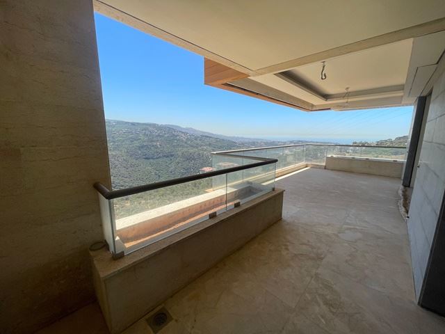 Apartment with a terrace for sale in Bet Mery, Metn