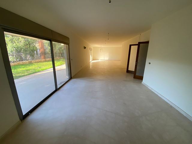 Sea-view apartment for sale in Ballouneh, Keserwan - photo 2