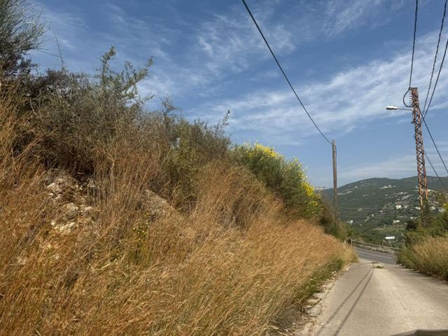 Land with a mountain view for sale in Aamchit, Jbeil - photo 3