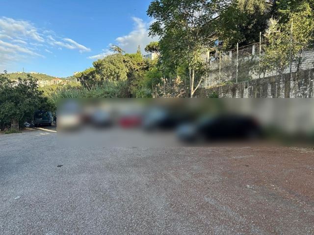 أرض بإطلالة على الجبل للبيع في بحرصاف، المتن - صورة 2