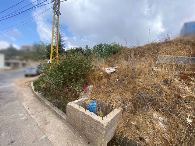 Land with a mountain view for sale in Kfarzebian, Keserwan - photo 2