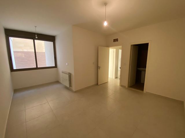 Sea-view apartment for sale in Ghadir, Keserwan - photo 2