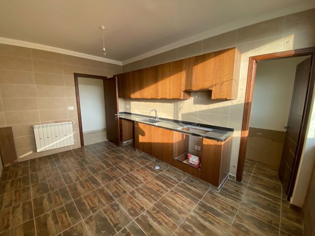 Sea-view apartment for sale in Ghadir, Keserwan - photo 3