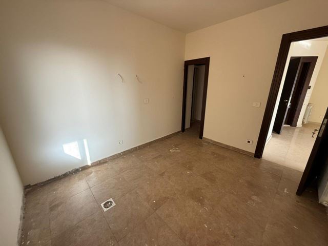 Apartment with a mountain view for sale in Ballouneh, Keserwan - photo 3