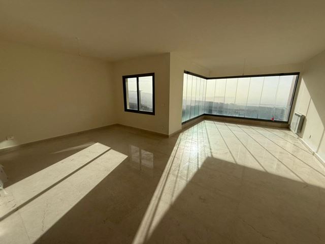 Sea-view apartment for sale in Ballouneh, Keserwan