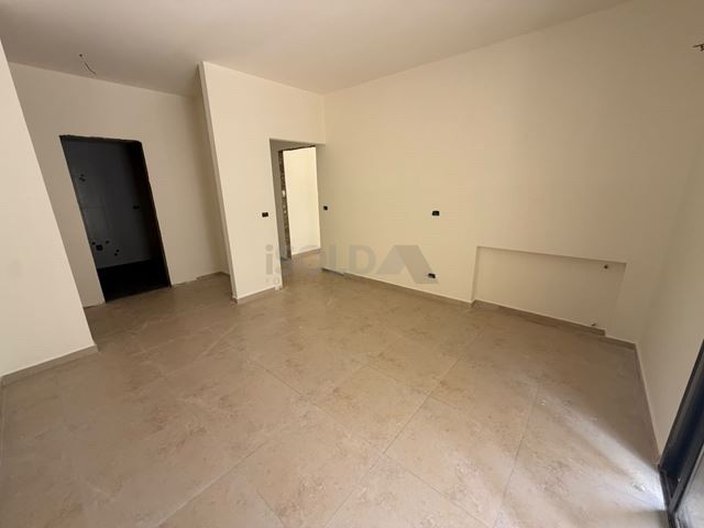 Apartment with a mountain view for sale in Ballouneh, Keserwan - photo 3