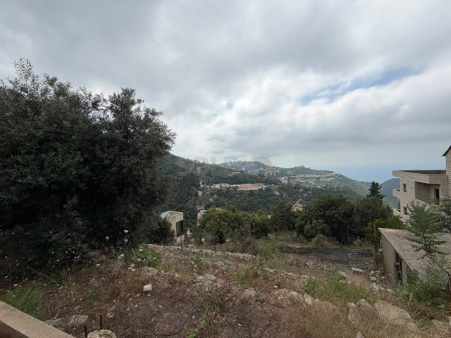 Sea-view building for sale in Fatqa, Keserwan - photo 3