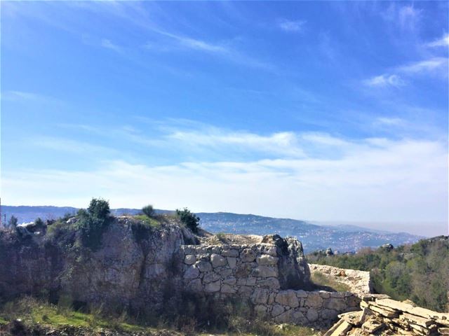 Land with a mountain view for sale in Rayfoun, Keserwan - photo 2