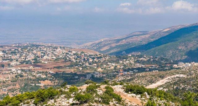 Land with a mountain view for sale in Klayaat, Keserwan