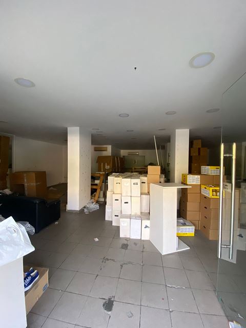 Store for sale in Hamra, Beirut - photo 2