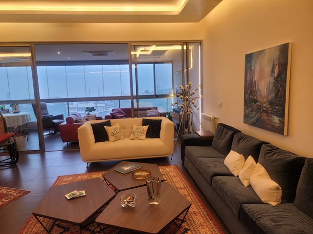Sea-view apartment for sale in Hazmieh, Baabda - photo 3