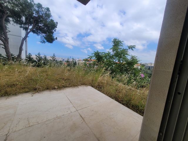 Sea-view apartment for sale in Baabda
