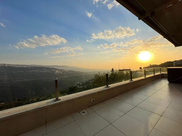 Villa with a garden for sale in Bet Mery, Metn - photo 2