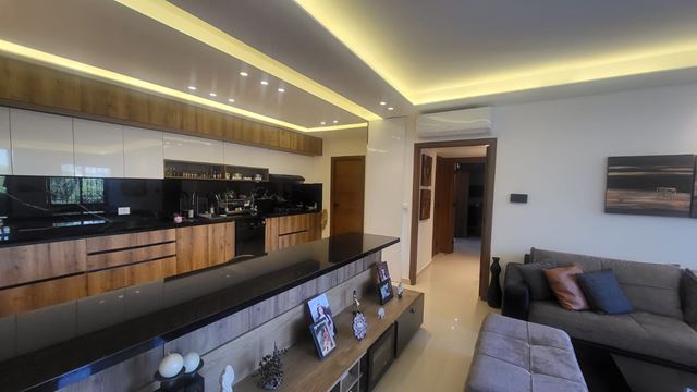 Apartment with a terrace for sale in Beit El Kiko, Metn - photo 2