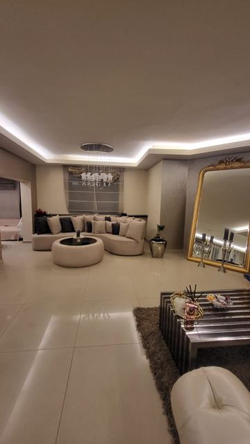 Apartment with a terrace for sale in Dbaye, Metn - photo 2