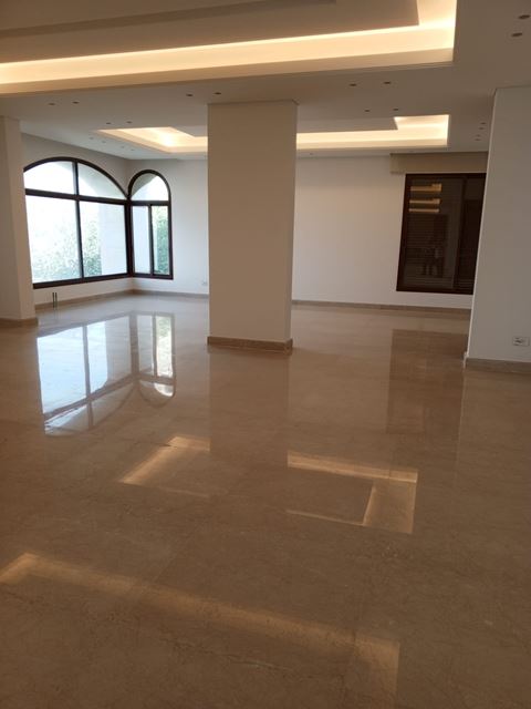 Sea-view villa for sale in Nabey, Metn - photo 3