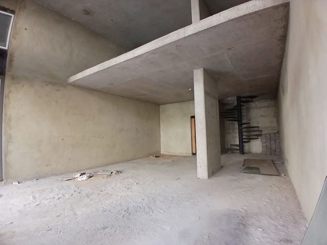 Store for sale in Achrafieh, Beirut - photo 3
