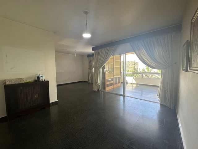Apartment with a terrace for sale in Aoukar, Metn
