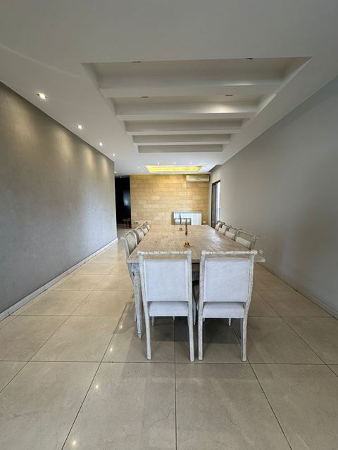 Apartment with a terrace for sale in Sabtieh, Metn - photo 2