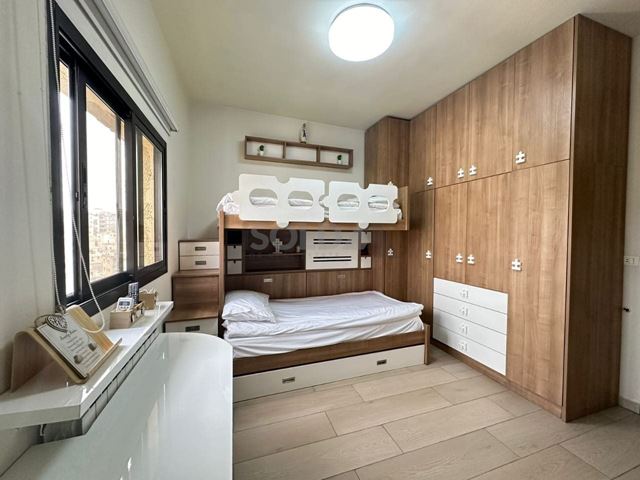 Apartment with a terrace for sale in Sabtieh, Metn - photo 3