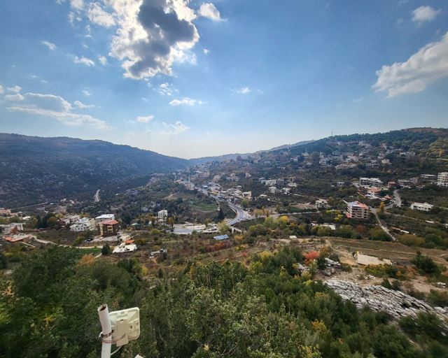 فيلا مع حديقة للبيع في ميروبا، كسروان - صورة 3