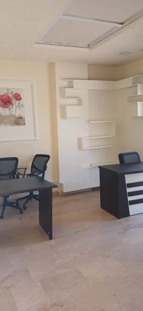 Office for rent in Koura