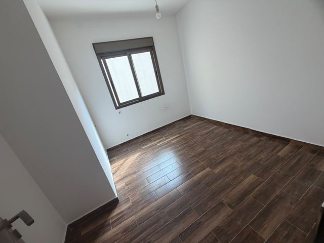 Sea-view apartment for sale in Jbeil - photo 3
