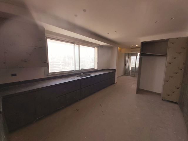 Apartment with a pool for sale in Ramlet El Bayda, Beirut - photo 3