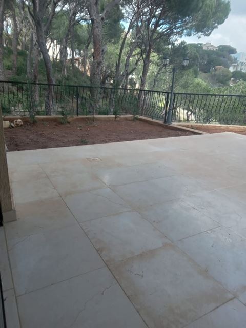 Apartment with a terrace for sale in Broumana, Metn - photo 2