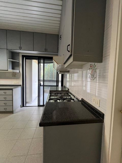 Apartment with a terrace for sale in Broumana, Metn - photo 3