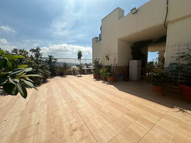 Sea-view apartment for sale in Naccache, Metn - photo 2