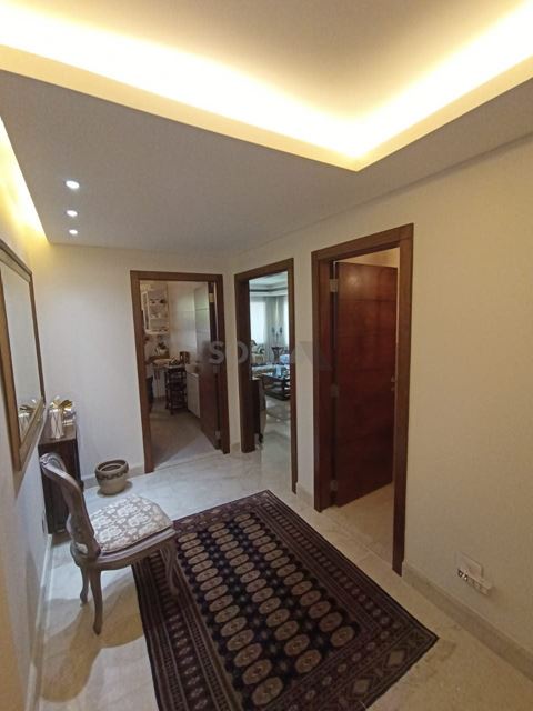 Apartment with a mountain view for sale in Yarzeh, Baabda - photo 2