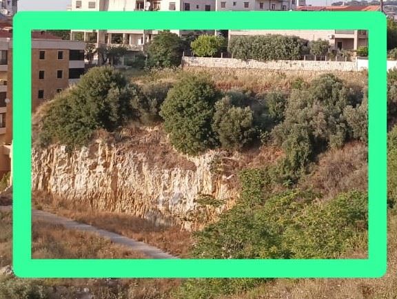 أرض بإطلالة على البحر للبيع في جديده، المتن