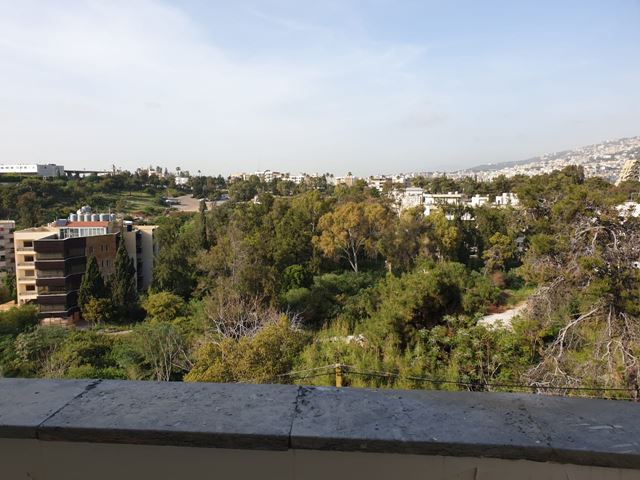 Sea-view apartment for sale in Yarzeh, Baabda