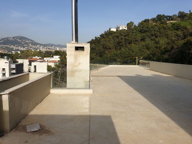 Sea-view apartment for sale in Yarzeh, Baabda - photo 2