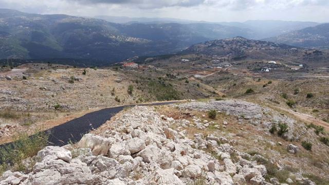 Land with a mountain view for sale in Zaarour, Metn - photo 3