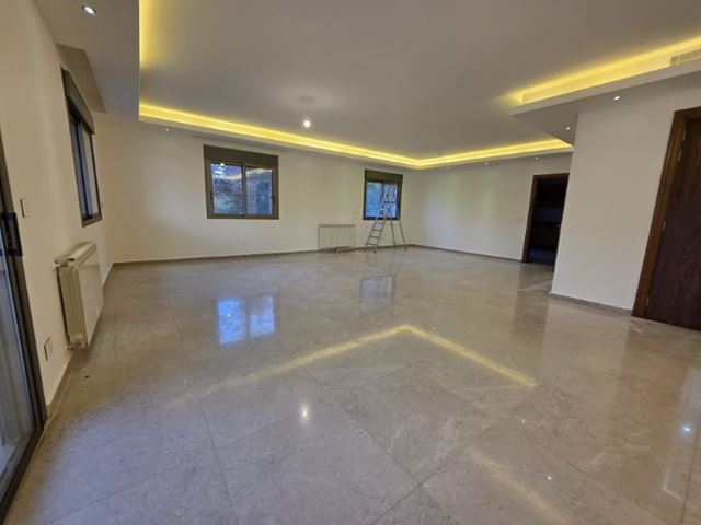 Sea-view apartment for sale in Louayze, Baabda - photo 2