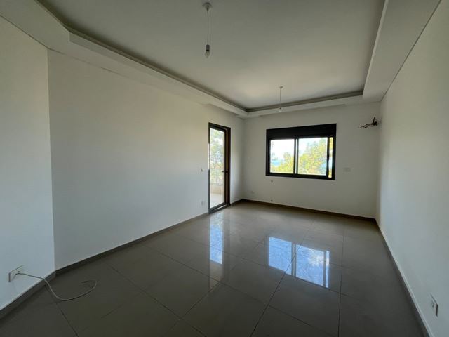 Sea-view apartment for sale in Tilal Ain Saade,, Metn