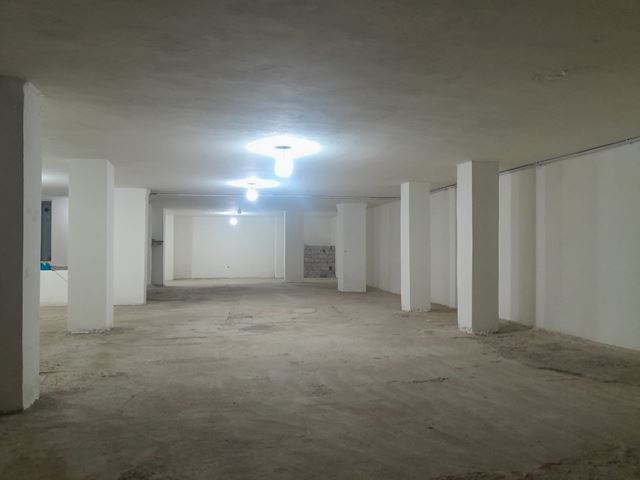 Warehouse for rent in New Rawda, Metn