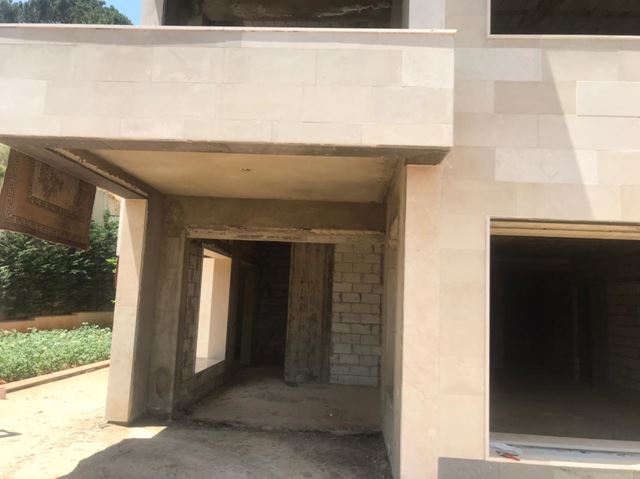 Apartment with a garden for sale in Baabdat, Metn - photo 2