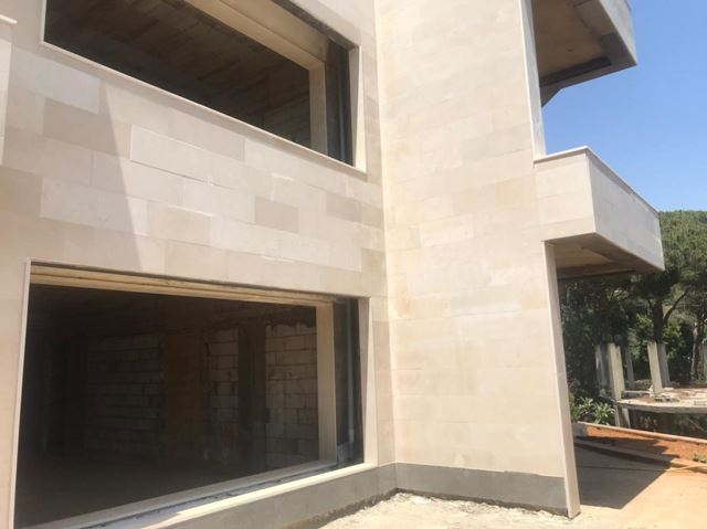 Apartment with a garden for sale in Baabdat, Metn - photo 3