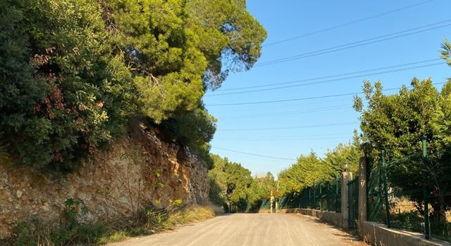 أرض بإطلالة على الجبل للبيع في المتن